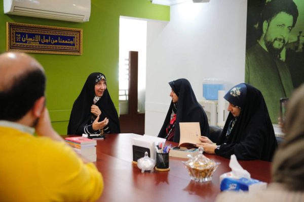 زهرا بهروز آذر و رباب صدر