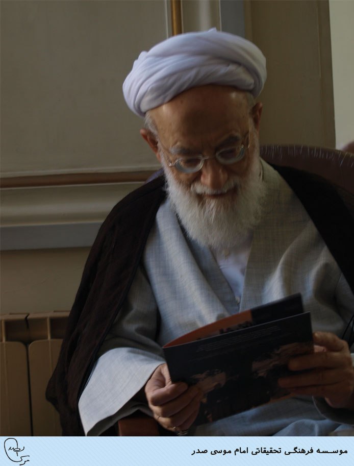 emamikashani92081305a