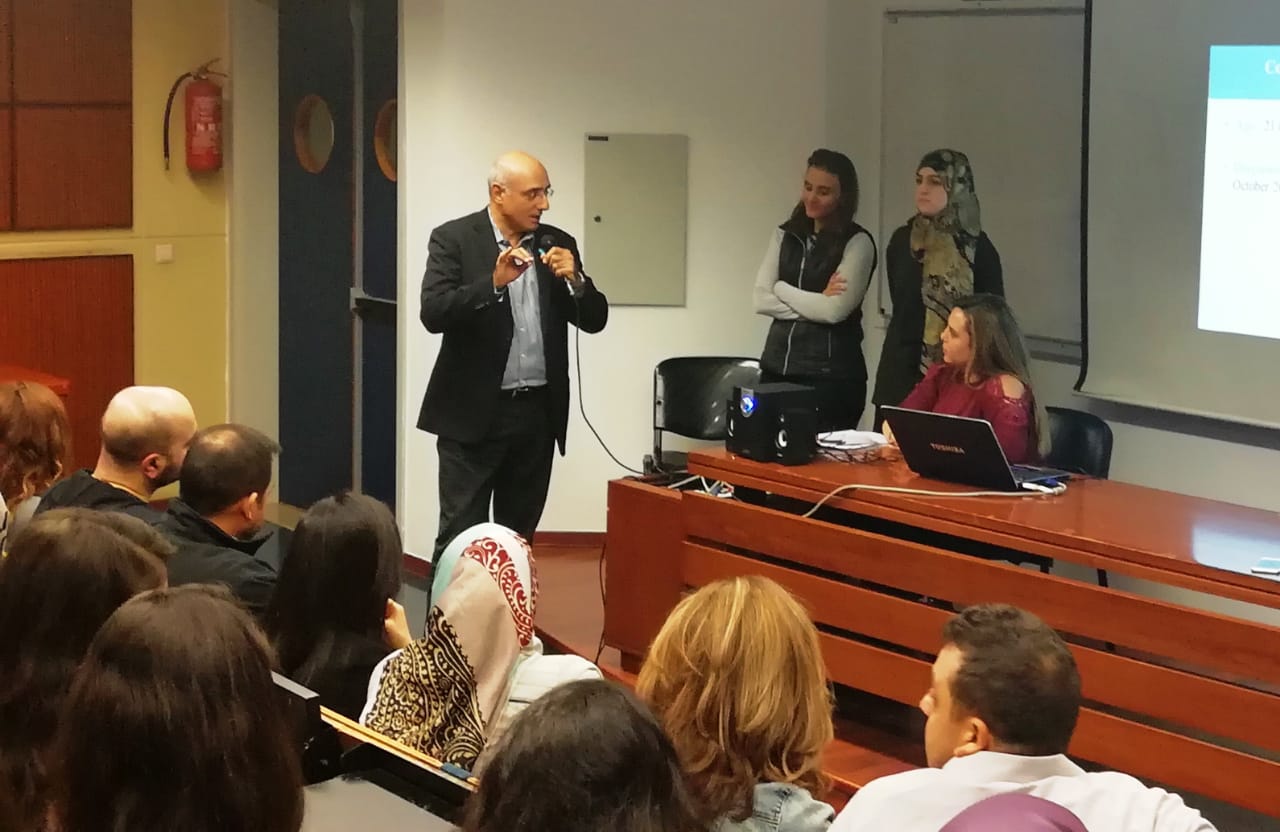 همکاران اسیل تجربه موفق این مرکز را با دانشجویان دانشگاه لبنانی به اشتراک گذاشتند